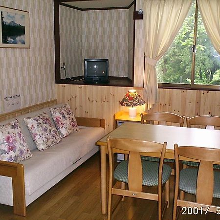 מיוקו Country Inn Canadian House מראה חיצוני תמונה
